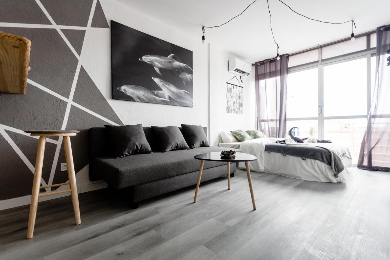 Modern Studio With See And City View เบนิดอร์ม ภายนอก รูปภาพ